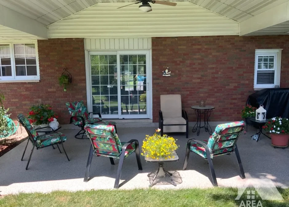 IMPROVE YOUR CURB APPEAL WITH PATIO COATING